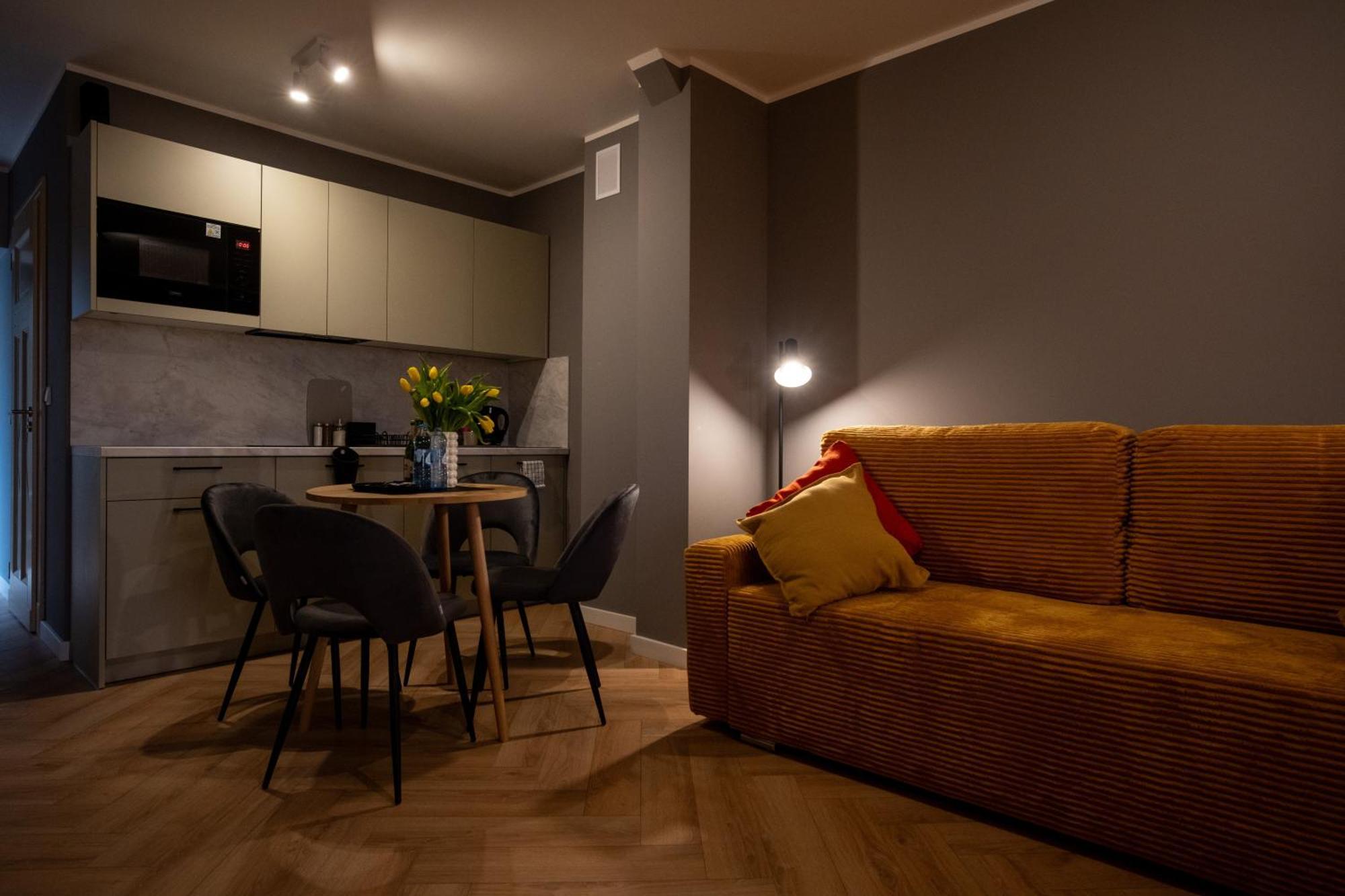 Apartamenty Drevny Kocur Poznan Exterior photo
