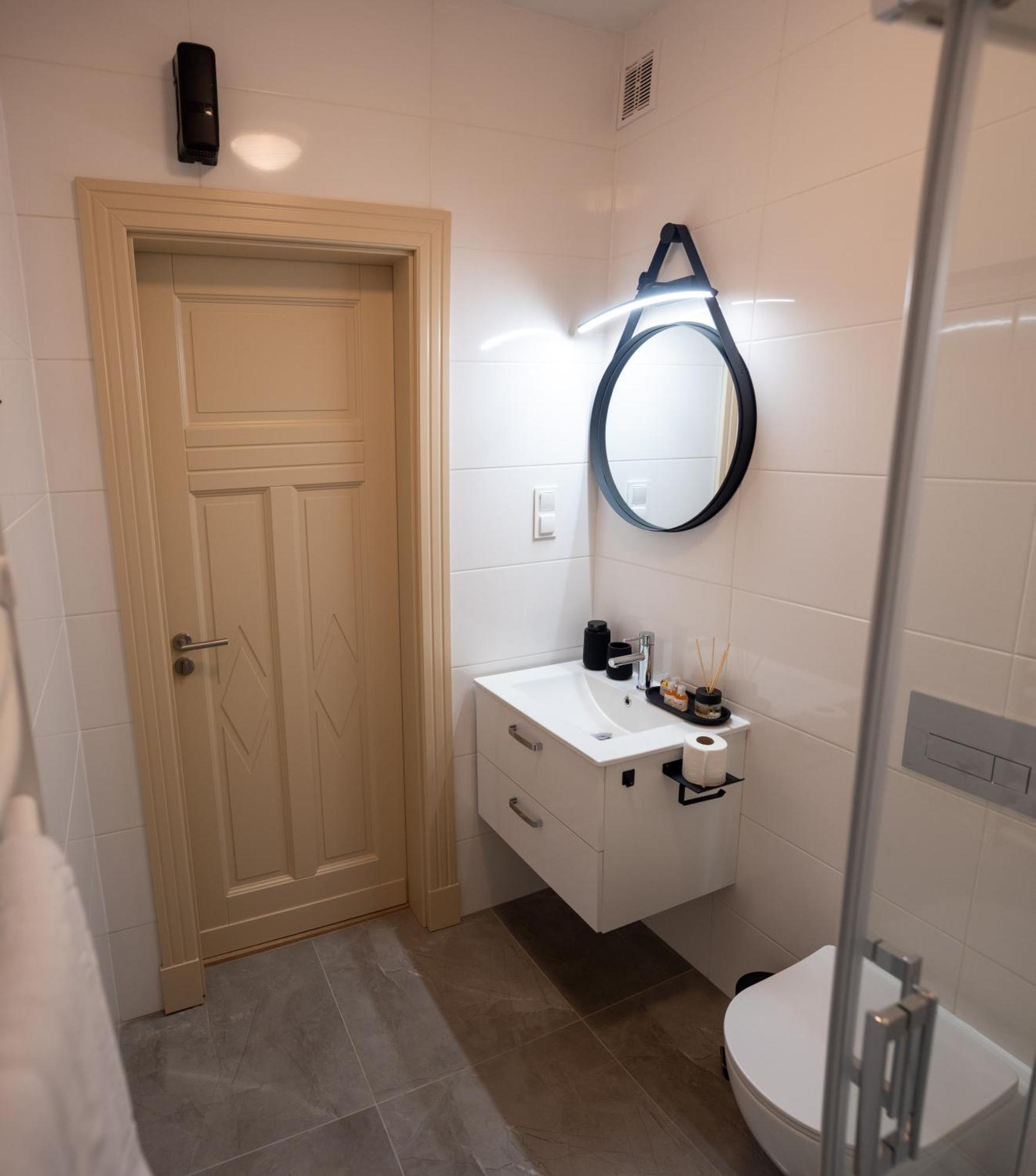 Apartamenty Drevny Kocur Poznan Exterior photo