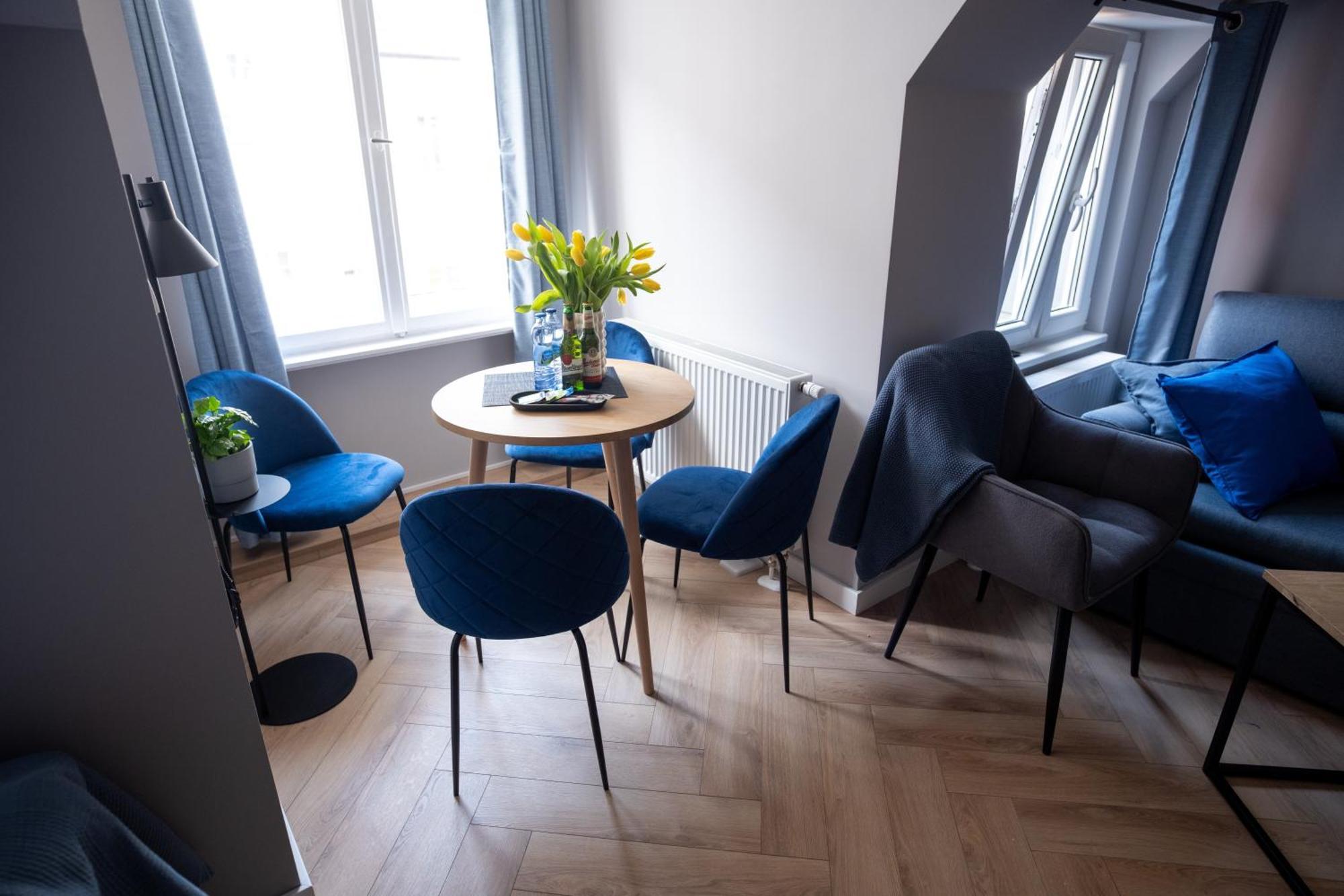 Apartamenty Drevny Kocur Poznan Exterior photo